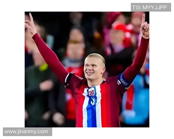 练拳的足球明星是谁揭秘他在场外的另一项运动天赋与热爱